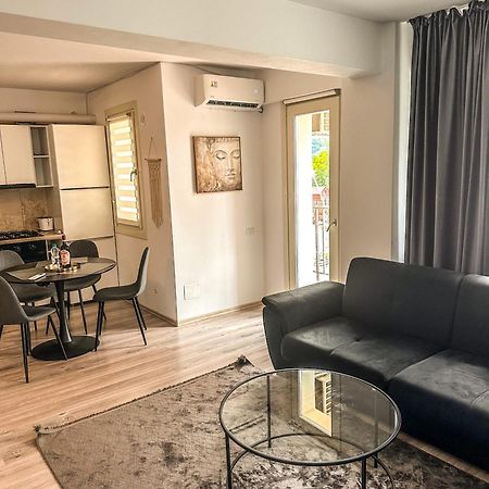 Luxury Bucovina Appartement Gura Humorului Buitenkant foto