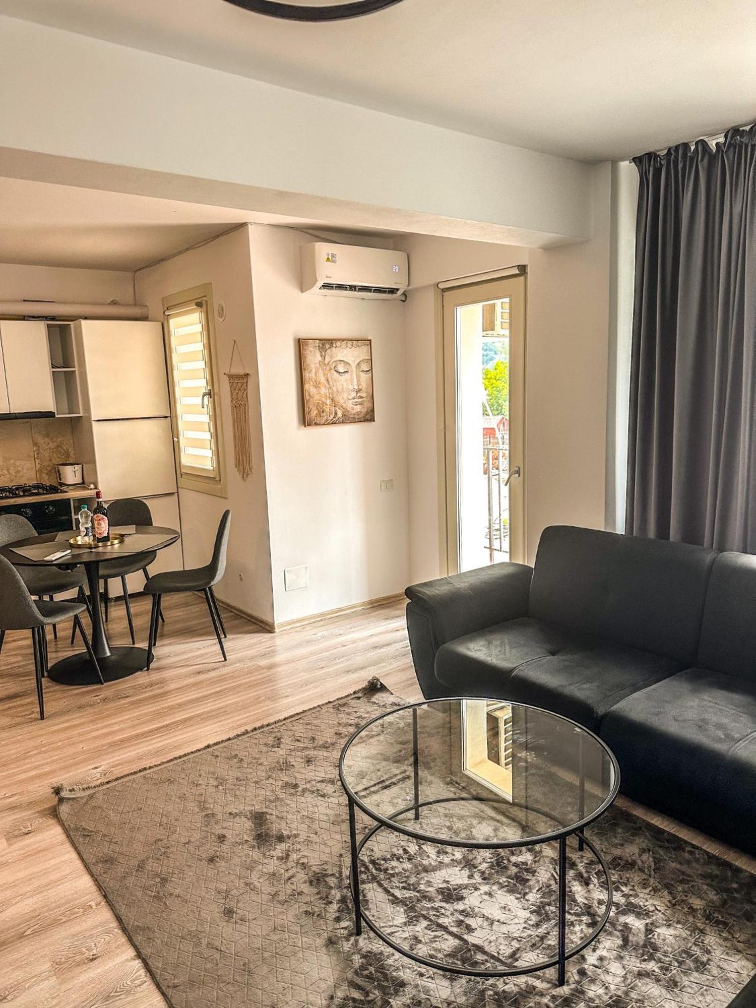 Luxury Bucovina Appartement Gura Humorului Buitenkant foto
